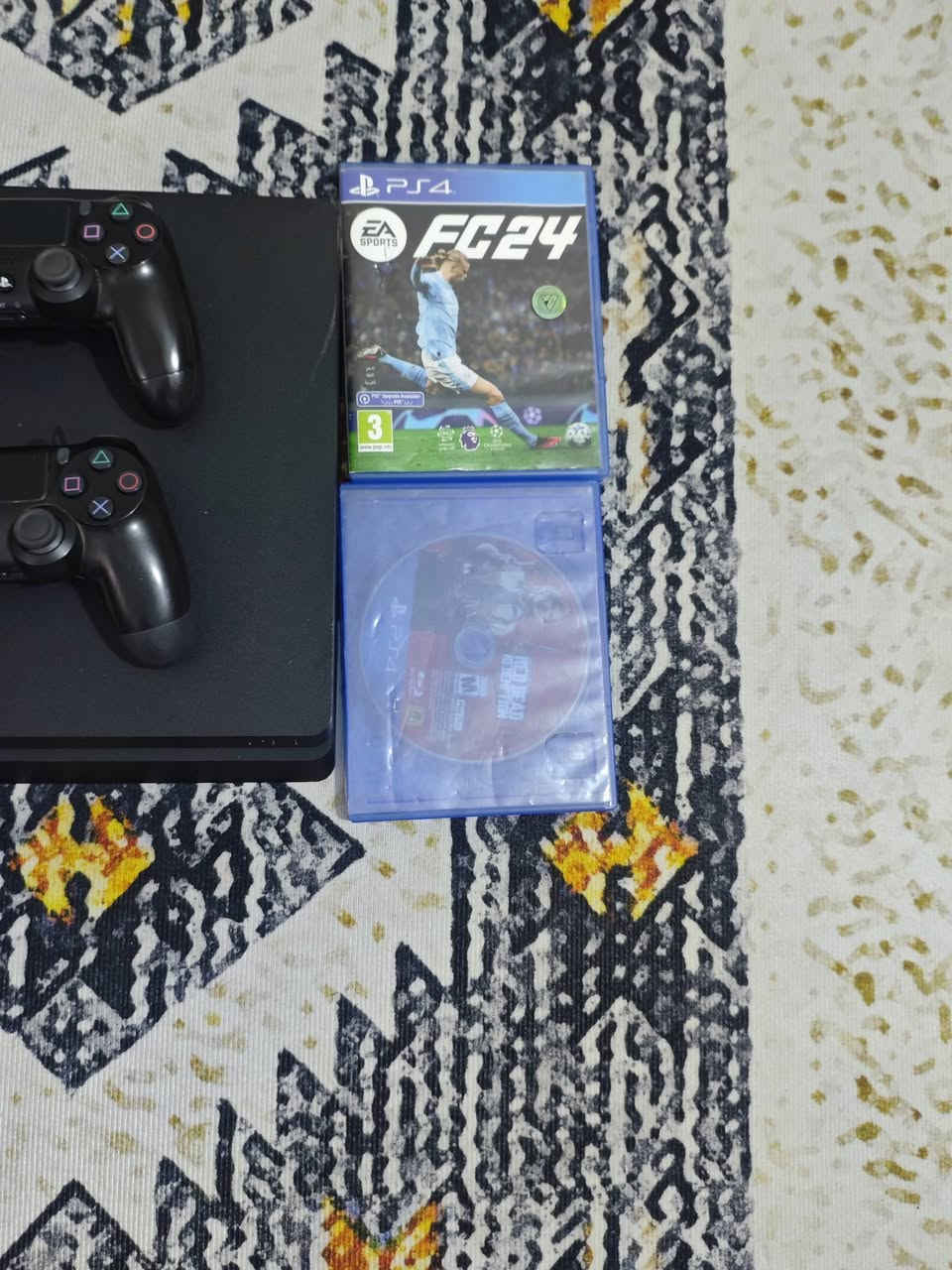 السلام عليكم للبيع بلي ستيشن فور سلم ملحقات كاملة ويا 4 أقراص
Red dead redmtion 2 

Fc 24 

Battlefield 2042 

God of war 4 

ويا يدات ثنين وحدة أصلي والثانية تجارية 
السعر 280 الف وبي مجال


**إذا كنت صاحب هذا الإعلان وتريد حذفه لأي سبب، رجاءا أرسل رسالة إلى الدعم الفني**