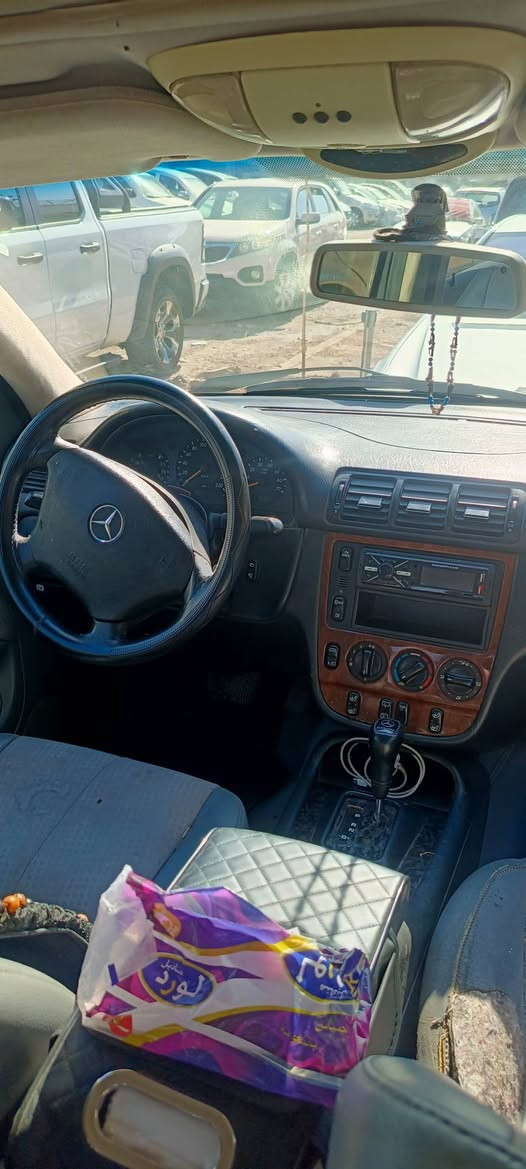 للبيع مارسدس ML موديل 2000 محرك 6 حجم 350 مرغوب V سيارا كفالا عاما من كل شي لا صبغ ولا تعديل رقم وسنويا جديد محرك وكير بشرط تبريد ثلج دبل اكسل بشرط سعر 73 ومجال حك جيا عنوان دهوك ☎️ للاستفسار *********** *********** دهوك, العراق
