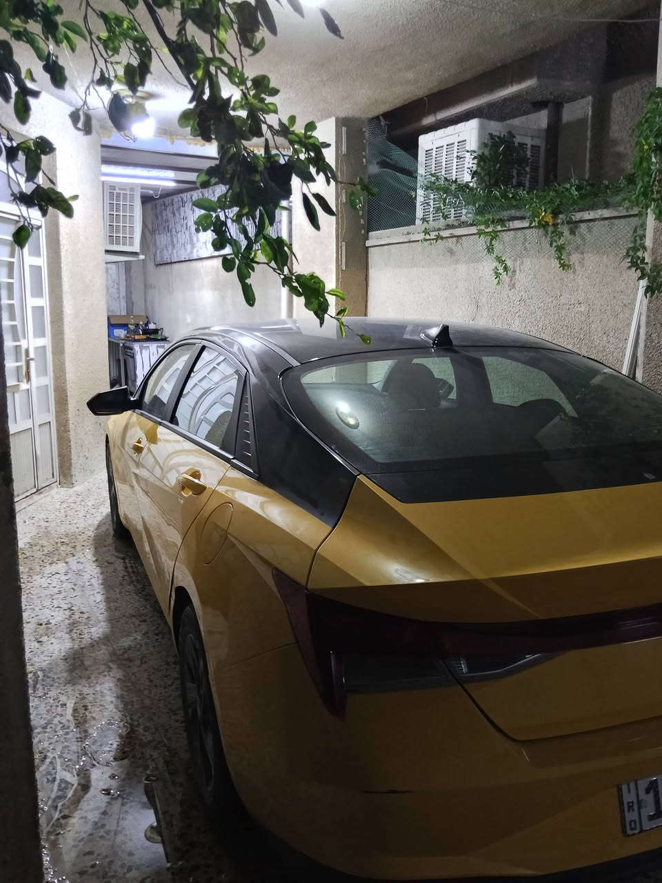 السلام عليكم
للبيع 
النترا موديل 2023
فول مواصفات عدا الفتحه 
داخل ابيض 
لونها اسود مصبوغه أصفر 
رقمها خصوصي مو تكسي 
السعر 140$ وبيها مجال 
الرقم ***********
العنوان بغداد الغزاليه
