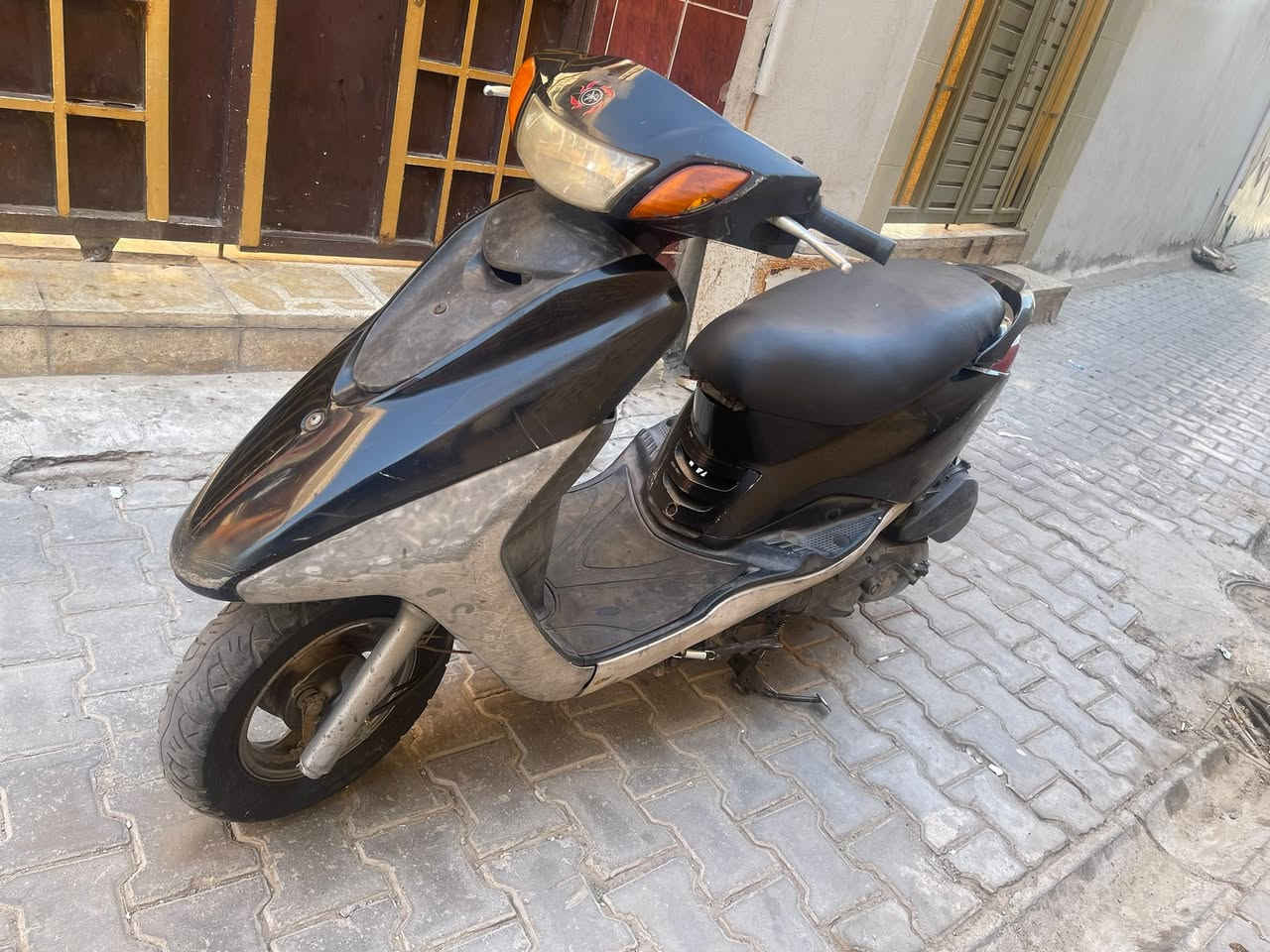 بريز لايت عالي كابريتى بلاديه
مكينه بلاد بس الكور مفتوح شرط بوشه بلاديه 
كفرات بلاديه ختم واحد وي المكينه
كهربائيات كله شغاله منطول لطول 
دبلات تايرات لوك طسه ناعمه كلش 
ستانين تعليك وصفح قفل ستيرن وقفل جنطه سعر 600 الف بيهى مجال حك جيه بغداد الكريعات استفسار اكثر اتصال ☎️ ***********
