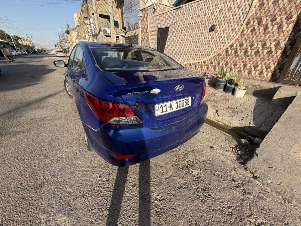 اكسنت امريكي 2014 بيها اربع قطع صبغ بلا دواخل سياره جاهزه للاخير متصرف عليها اي شي مسوي ادامه كامله الها حداديه ومكينه السعر 75 بيها مجال قليل ***********
مكان السياره النجف
