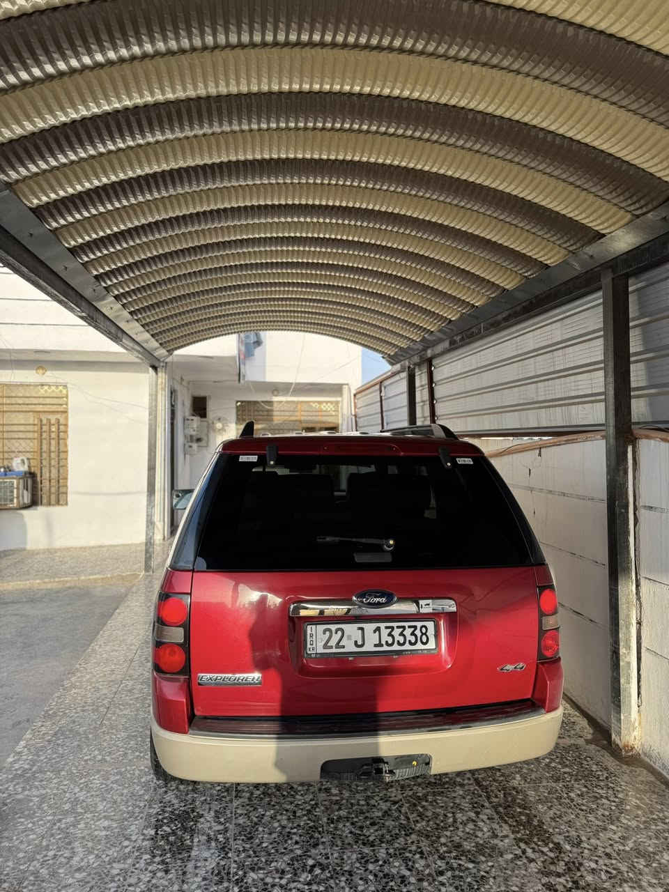 السلام عليكم للبيع فورد اكسبلور 2008
كفاله من صبغ ولضربه وتبديل كير محرك كهربائيات مكفول 

موصفات السياره كشنات كهرباء كشنات تدفئه تبريد نضام تزحلق فر ويل 4x4دكمتين موصفات بريك بانزين تبريد قطعتين 7راكب داخل عسلي دبل فيت بم رقم أربيل جديد تحويل بسمي فتحه سقف شغاله زنون ثلجي السياره جاهزه بفضل الله مكان السياره بغداد جسر ديالى القديم ترهم بيع ومراوس حسب نوع السياره السعر بلاش 109بيه مجال رقم الهاتف ***********
