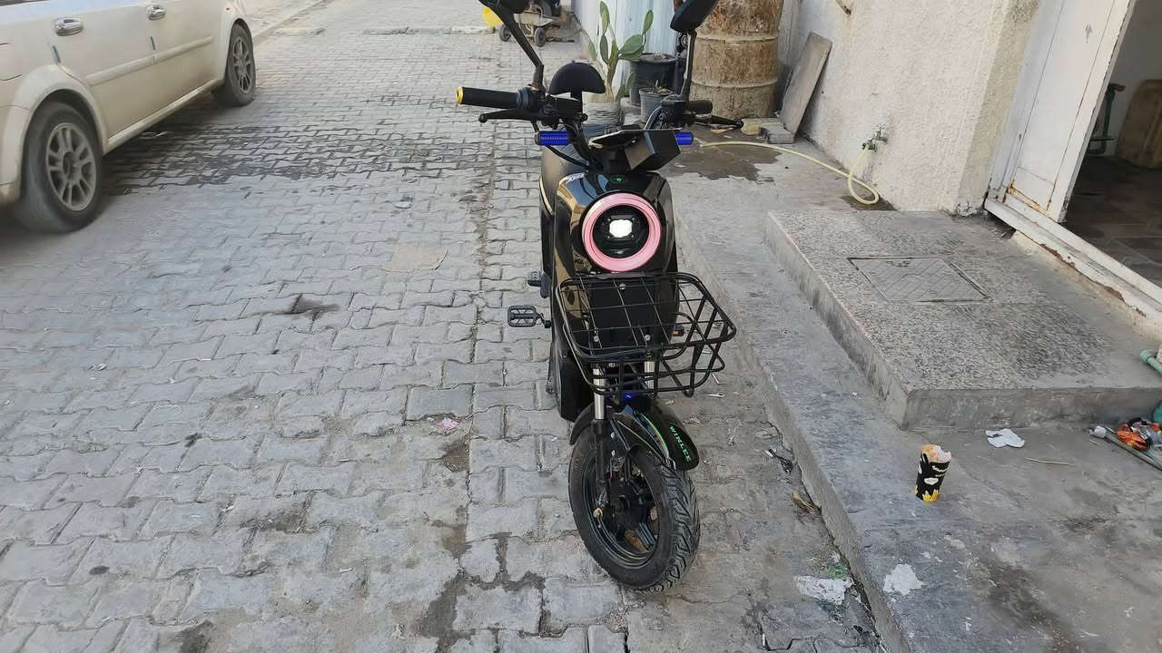 للبيع العطيتيه سعر الجديد ماله 700 رايدها ب 500 رقم التليفون***********
