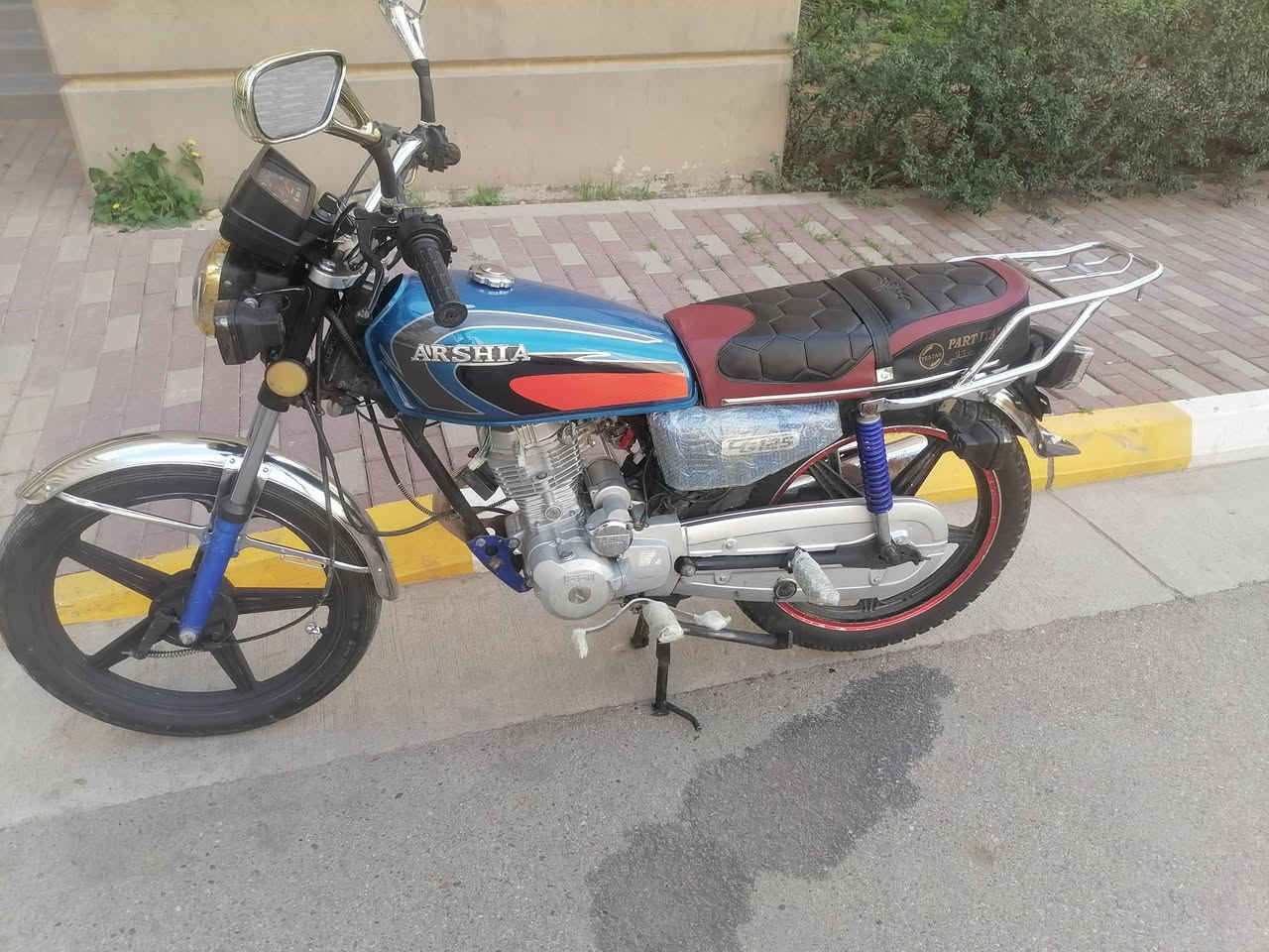 سلام عليكم دراجه نامه ٤كير تعمير جديد من لبرغي للبرغي مكينه مكفوله لا تنقيص ولاء تبخير خير من لله كله جديد صالنصه كاتم سعر ٤٥٠ بيه مجال بصيط مكاني مقابيل بسمايه *********** بغداد
