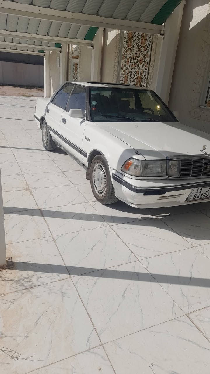 سلام عليكم سياره للبيع سوبر سياره جاهز من حداديه محرك كير تبريد مابيه نقص فقط يحتاجله دواخل بطانه غرفه يحتاجله مكانه سنويه مامنتهيه مكانه البصره ***********
