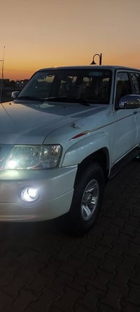 للبيع سوبر سفاري باترول موديل 2006 تواصل على الرقم 07733633422