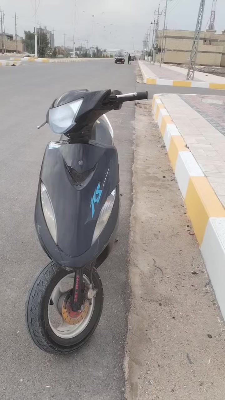 ماكس عدلة بوشة 55 صالنصة رياضي FM + قطرة دهن رياضي دراجة خير من الله شلعه معدل بريك امامي وبريك خلفي شغال كهربائيات كلها شغالة سكن لايت بك لايت اشاير كلها شغالة العنوان ناصرية مركز السعر(450) وبيها مجال الرقم:*********** متواجد واتساب
