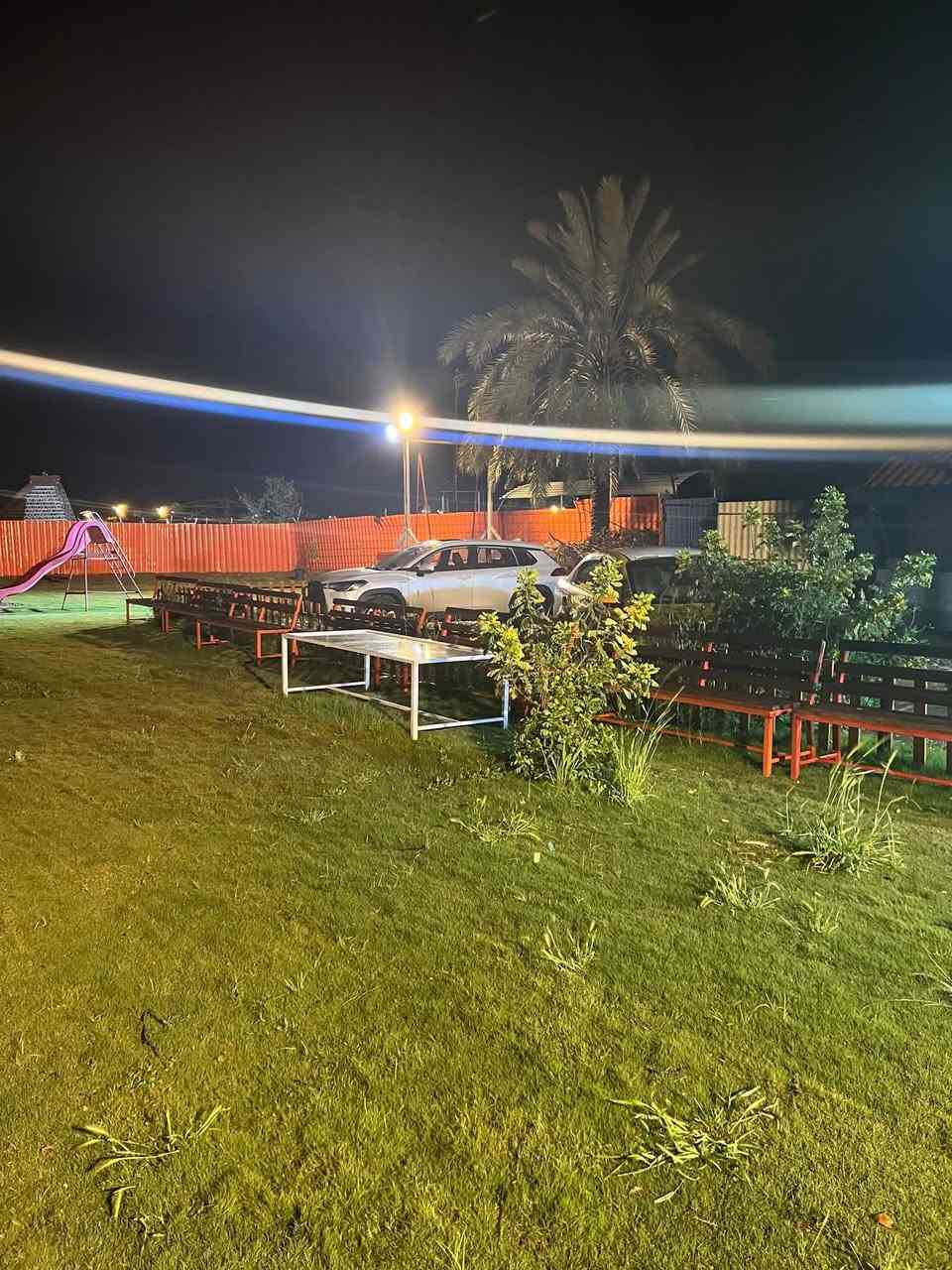 🌴 للبيع — مزرعة المصطفى 🌴

فرصة مميزة للسكن أو الاستثمار في موقع هادئ على نهر دجله 

📍 الموقع: الصويرة / جويميسة قرب مجسر الصويرة
تبعد عن نهر دجلة حوالي 40 متر فقط

🔹 التفاصيل: ▪️ عقد 117 بستنة مكاتبة مع تصديق كاتب عدل
▪️ المساحة: نصف دونم
▪️ المزرعة مسيّجة بالكامل
▪️ دار استراحة متكاملة:
المزرعه مسيجه بل كامل 
غرفتين
صالة
مطبخ
صحيات

 مسبح متكامل بحجم كبير
 محمية دجاج كويتي عدد 100
 كرفان مستقل للحارس
☀️ منظومة طاقة شمسية أصلية 30 أمبير (ليلي ونهاري) بقيمة 11 مليون
💧 بئر ارتوازي متوفر
🛋️ المزرعة مؤثثة بالكامل وجاهزة للسكن أو الاستثمار

مزرعة متعوب عليها من كل النواحي وجاهزة بدون أي نقص ✨
المزرعه حالين تئأجر ووارد خير من الله 
📞 للاستفسار: أبو مصطفى
***********
