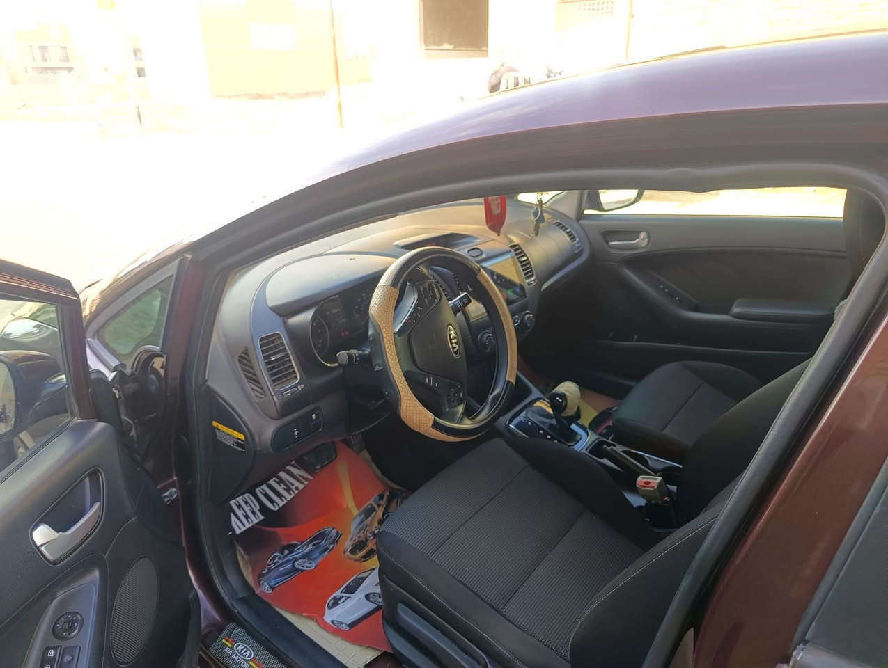 سلام عليكم كيه فورتي موديل 17جديده مكفوالى من الضربه وال صبغ بيهى مثل ماواضح بل فيديو مكينى 2000دوش ماشيه 90الف على وضع الشركه بيهى كازكت فقط نقص السياره حساس تاير والف حماوه الف ماذب عليهى بعد مراوس بوديل حديث عالي ناصي عادي بس يكون حديث سعر 118بيهى مجال مكاني ذي قار مركز تصل *********** @
