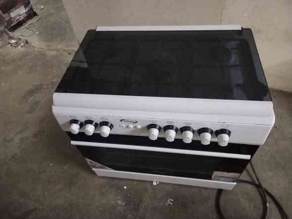 طباخ 5عيون كلش نضيف *********** ***********
