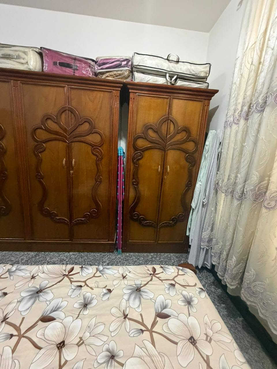 غرفة اخشاب كاملة
 تسكام من النوع الثقيل
٦ أبواب درجه اولى
صاج من الداخل والخارج
جدا جدا نضيفة ديوانية, القادسية


**إذا كنت صاحب هذا الإعلان وتريد حذفه لأي سبب، رجاءا أرسل رسالة إلى الدعم الفني**