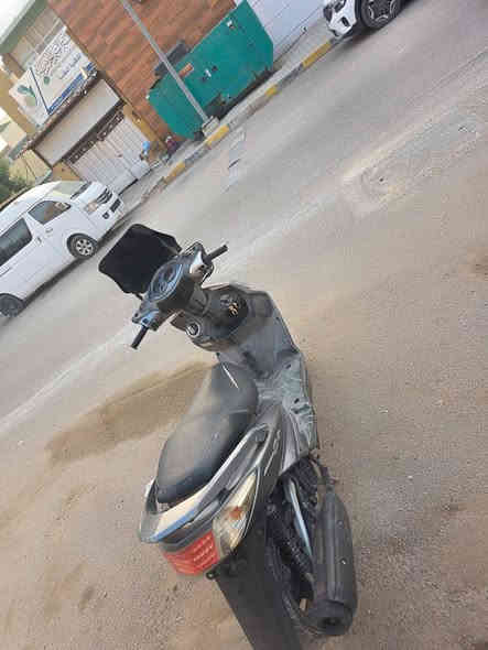 سلام عليكم دراجه سكنس فحل  البيع بسعر مناسب دراجه جديده مال رمبه دراجه مابيها اي نقص دراجه صارلها شهر من نزلت من رمبه دراجه خير من الله شغال كلشي بيها كهربائيات سلف هندر دراجه ماليها اي نقص سعرها خاص ***********الموشراي لا يصير لوتي البي خير يدلل
