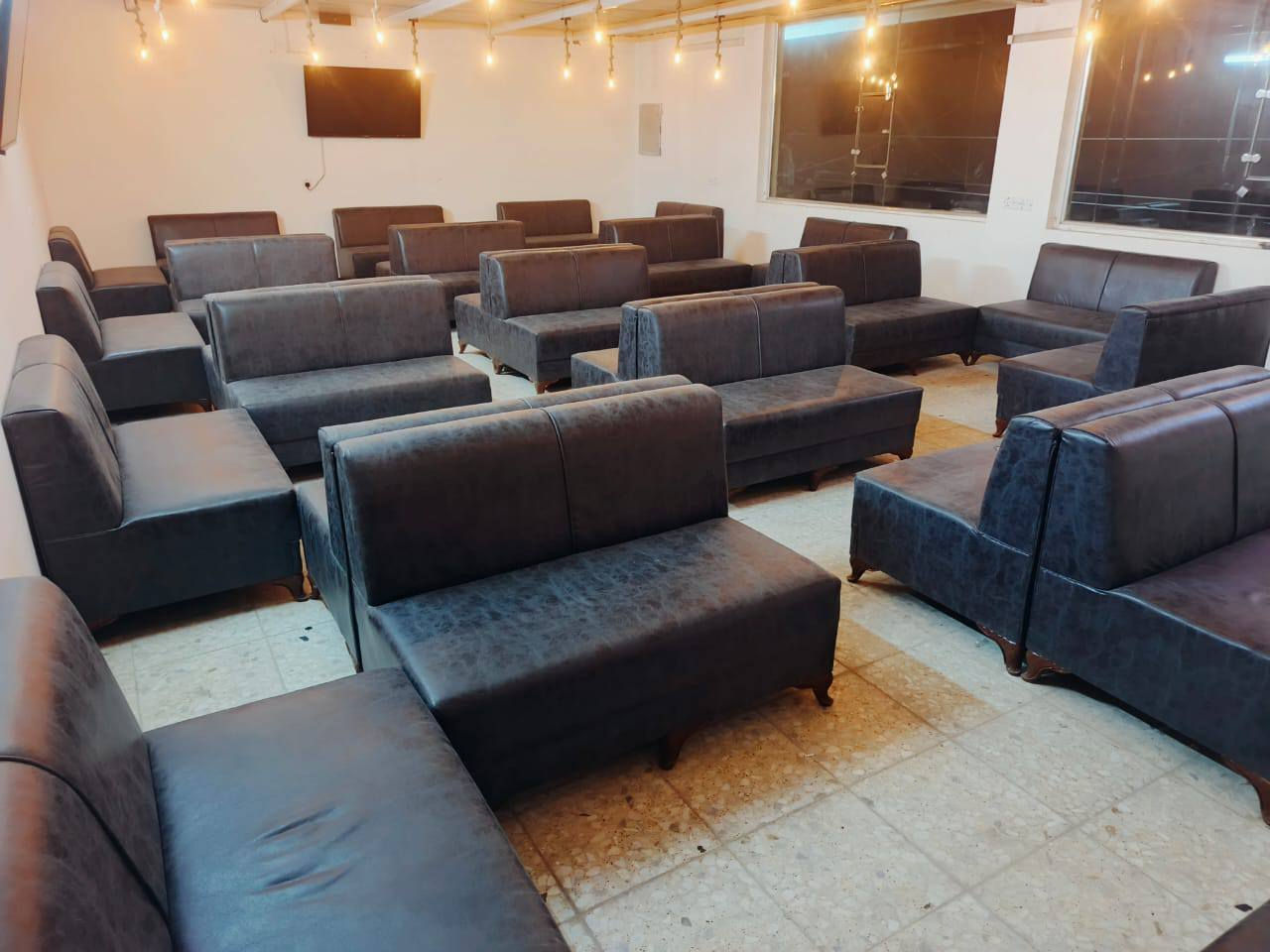 تخم البيع مال كوفي عدد 32 جديد مستخدم شهر جلد وتر التواصل ***********
