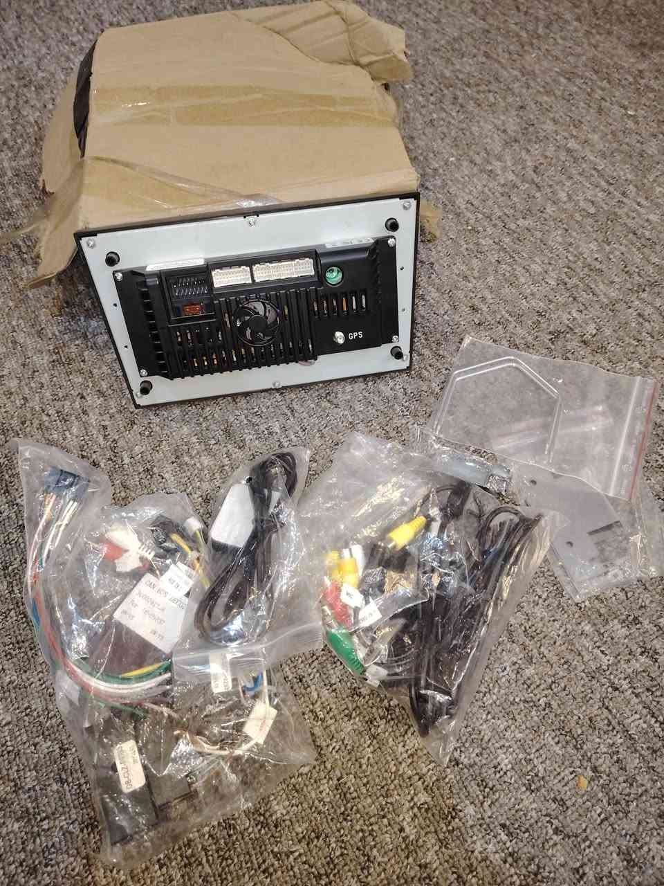 السلام عليكم عندي بطانة صندوك اكسنت مضلع هية وكلبساتة جديدة سعرهة ٣٠ والمسجل ٢٠ والشاشة اندرويد جديدة ممستخدمة حاله حال التاب سعرهة ٤٠ للاتصال ***********
