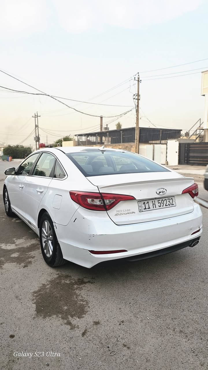 السلام عليكم هونداي سوناتا 2016  اللون ابيض وارد امريكي حادثهة الجاملغ الامامي الايسر طخة خفيفة فقط ماشية ١٠٠ الف رقم بغداد انكليزي بأسمي محرك 2400  gdi  انظمة قيادة سبورت وايكو كامرا دوارة تخم تاير دنلوب ياباني اصلي السعر ١٣٢ وبيهة مجال للاتصال ***********
