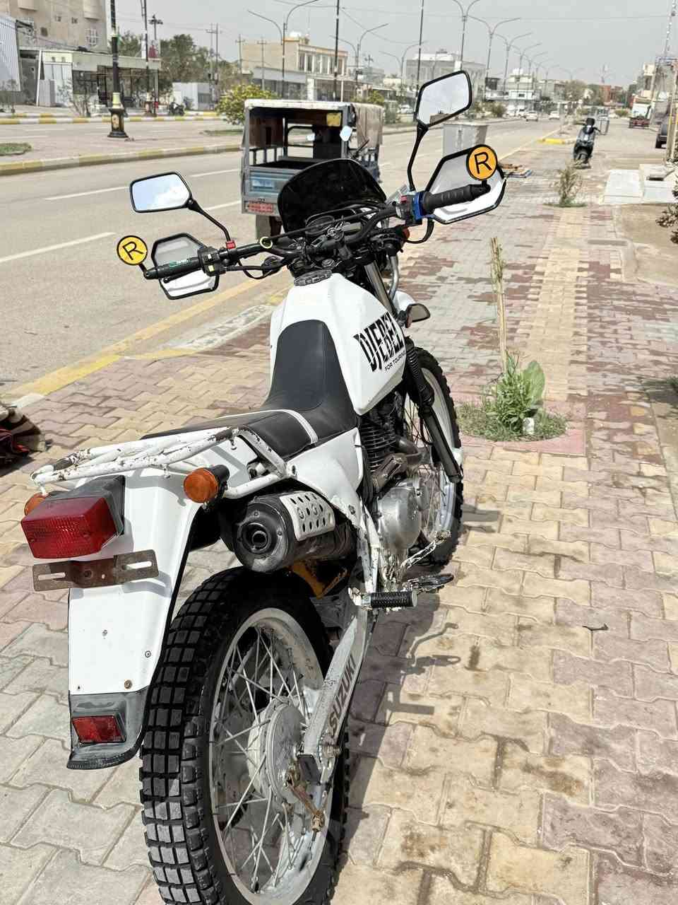 اللهم صلّ على محمد وآل محمد 
قفاز دجبل ياباني حجم 200
        ((سنويه ورقم)) 
العنوان واسط قضاء بدره 
***********
***********
