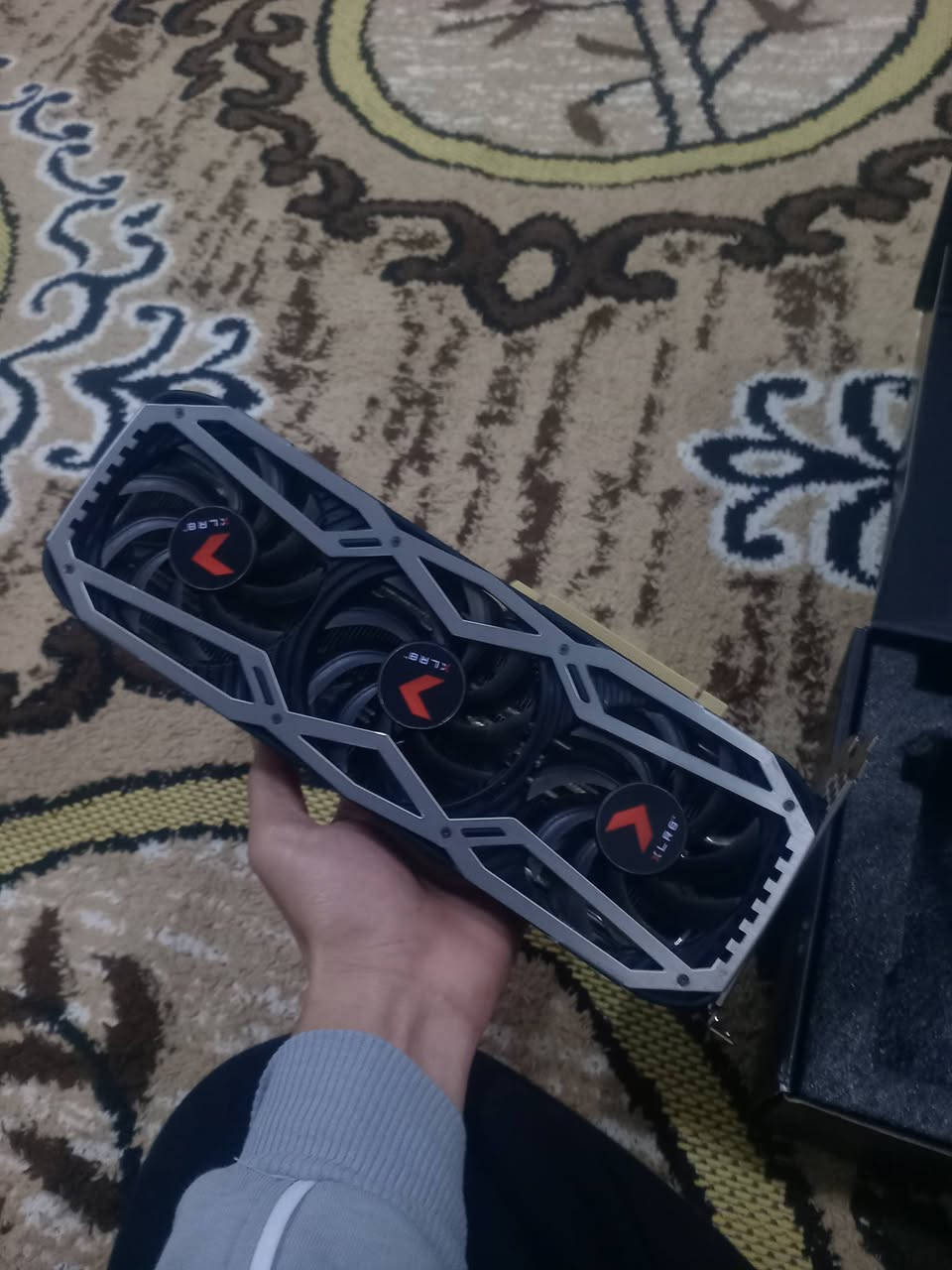 RTX 3080 GEFORSE PNY
نظافه 100/100 الكرت نظيف جدا
مبدل معجون حراري يعني احسن خوما تخلي الكرت يصل حرارته عاليه بما انو هو صارله هواي عندك فلازم تبدل معجون لسلامة الكرت و ادائه كلش زين لل 2k على اعدادات ULTRA  و 4k على اعدادات Hige او Medeam

السعر 550 الف


**إذا كنت صاحب هذا الإعلان وتريد حذفه لأي سبب، رجاءا أرسل رسالة إلى الدعم الفني**