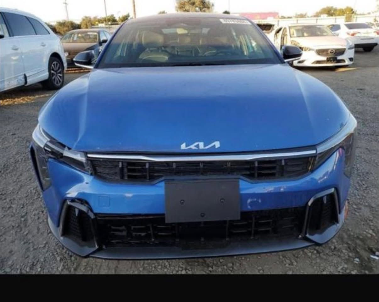 السلام عليكم k4 gt line فوول مواصفات للاخير 2000 دوش رقم اربيل  كل الصور الحادث والسونار موجوده السونار البارحه  مسوي ميحتاج تسوي  لون مميز السياره كامله ومرتبه ماشيه 18 الف ميل لون مميز بحري هذا مو جويتي السعر 185 وبي مجال للخير رقمي *********** واتساب او اتصال 
بيع فقط بدون مراوس 
ما اتعبك صور السونار و الحادث و السعر لا ادخلي خاص ولا هل سوالف بيتي بغداد/ الاعظميه / الصليخ ال 600
