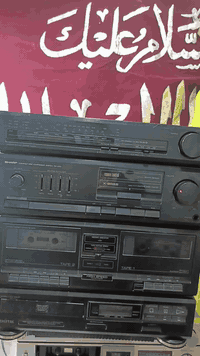 مسجل سستم (شارب) ياباني دبل كاسيت تسجيل سريع وبطيء وسيدي كله شغال بس الراديو الخيط مالته واكع بدون محوله السعر 60 مع التوصيل للاستفسار على الرقم ***********
