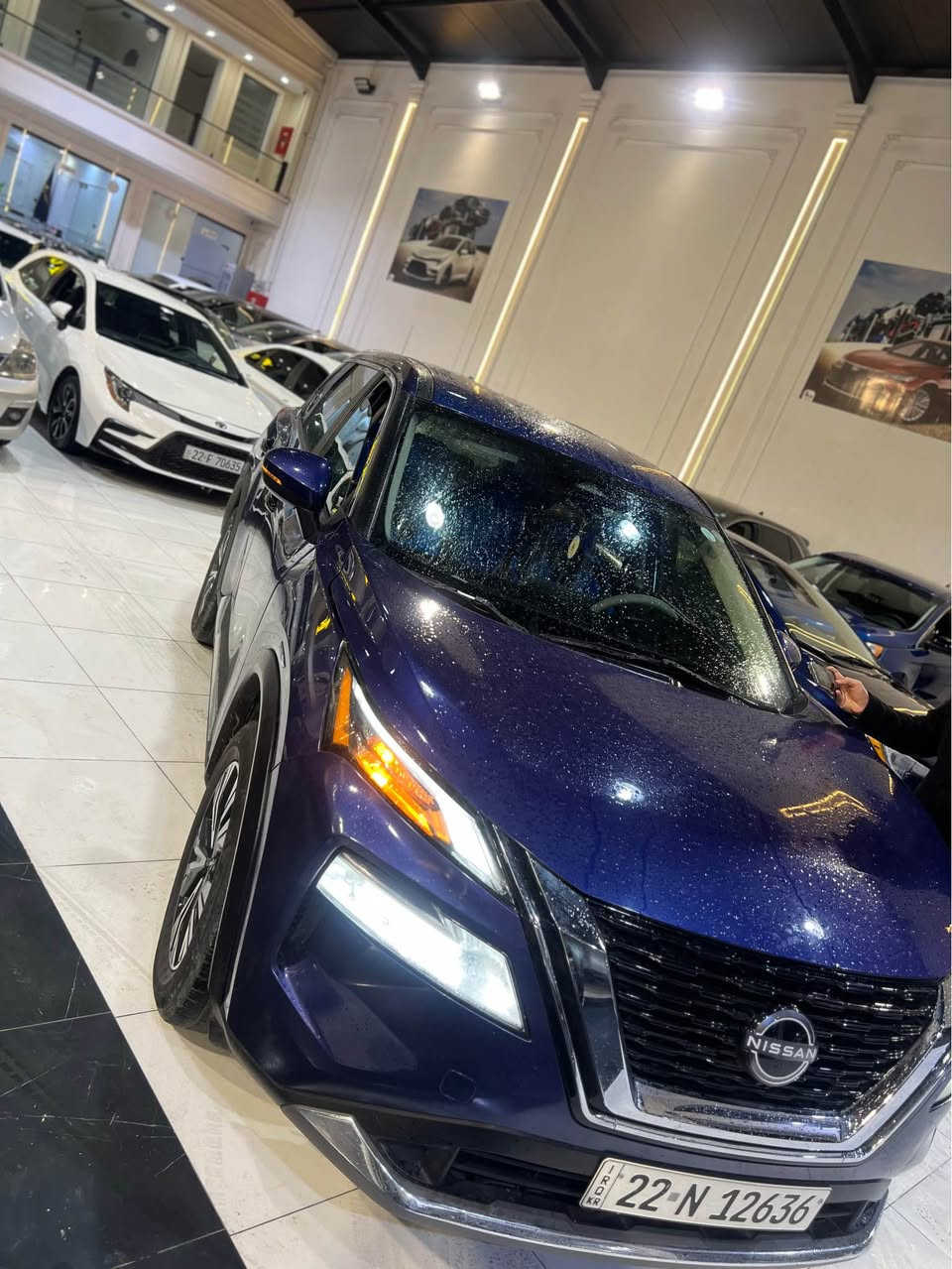 نیسان رۆگ 
٢٠٢٣ 
مواسەفات sv 
سیارەکە ٥ پارجەی بۆیاخە پیش و پشتی کەپسە 
گیر مەکینە بەشەرت 
٣٢ هەزار رۆشتوە سیارەکە 
سحری ١١٩ قوفل 
*********** أربيل, العراق
