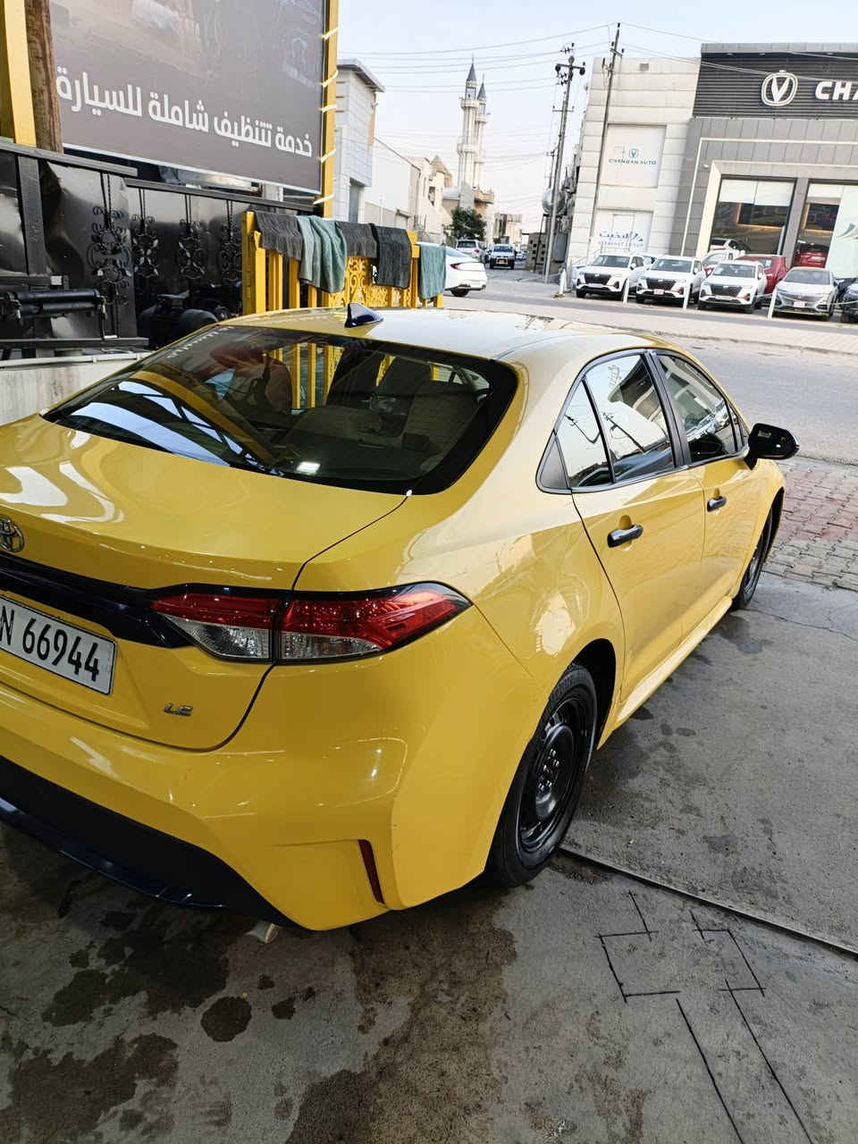 السلام عليكم كورلا 2020 ضررها موجود بل صور فقط باب خلفي ومصلح نفسه السياره كلها ليبل واحد ما مبدل بيها اي قطعه ضررها كلش خفيف ماشيه 104 محرك كير شرط منضومة غاز بيها السياره باسمي السعر. 164بيها مجال قليل *********** مكانها كركوك
