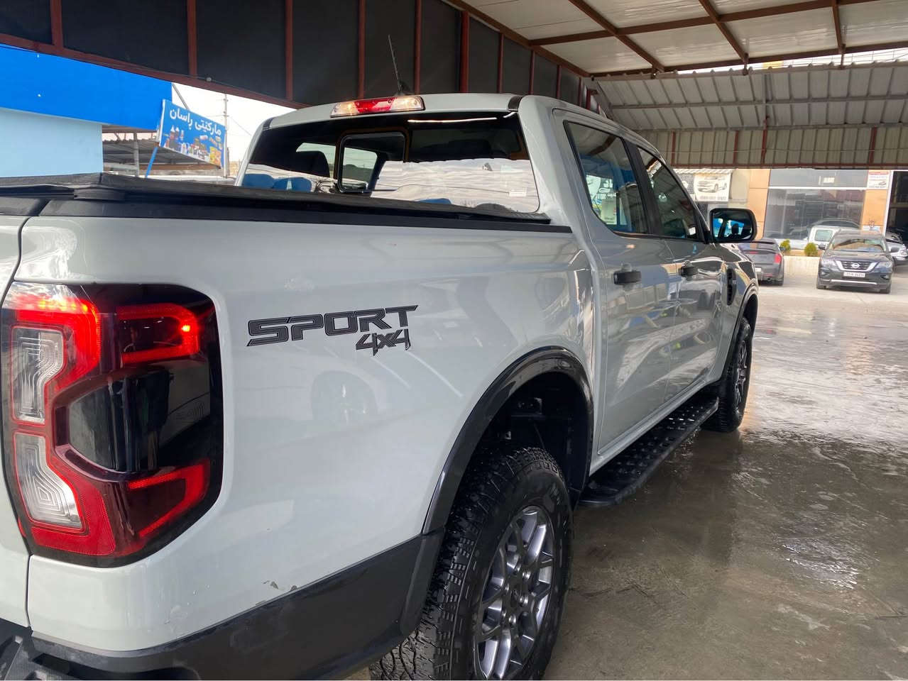 ‎Ford ranger دەبل ئەکسل xlt 2024 
کلینە سەیارەکە 
زۆر جوان و خاوێنە سەیارەکە هی ماڵانە 
0750 1015001‎ رانية, السليمانية

