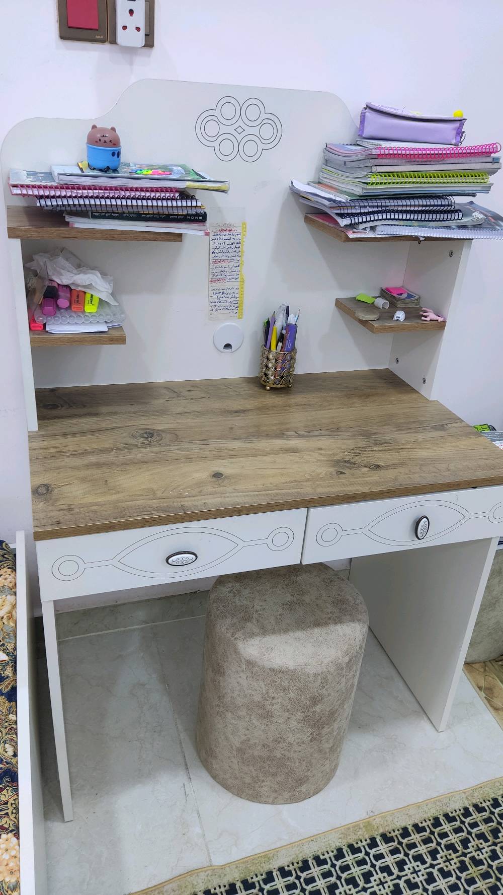 900,000 الف و بي مجال غرفه لنفرين، مستعلم لمدة شهر واحد، اخو الجديد چربايتين و ميزين و مكتبه و كنتور