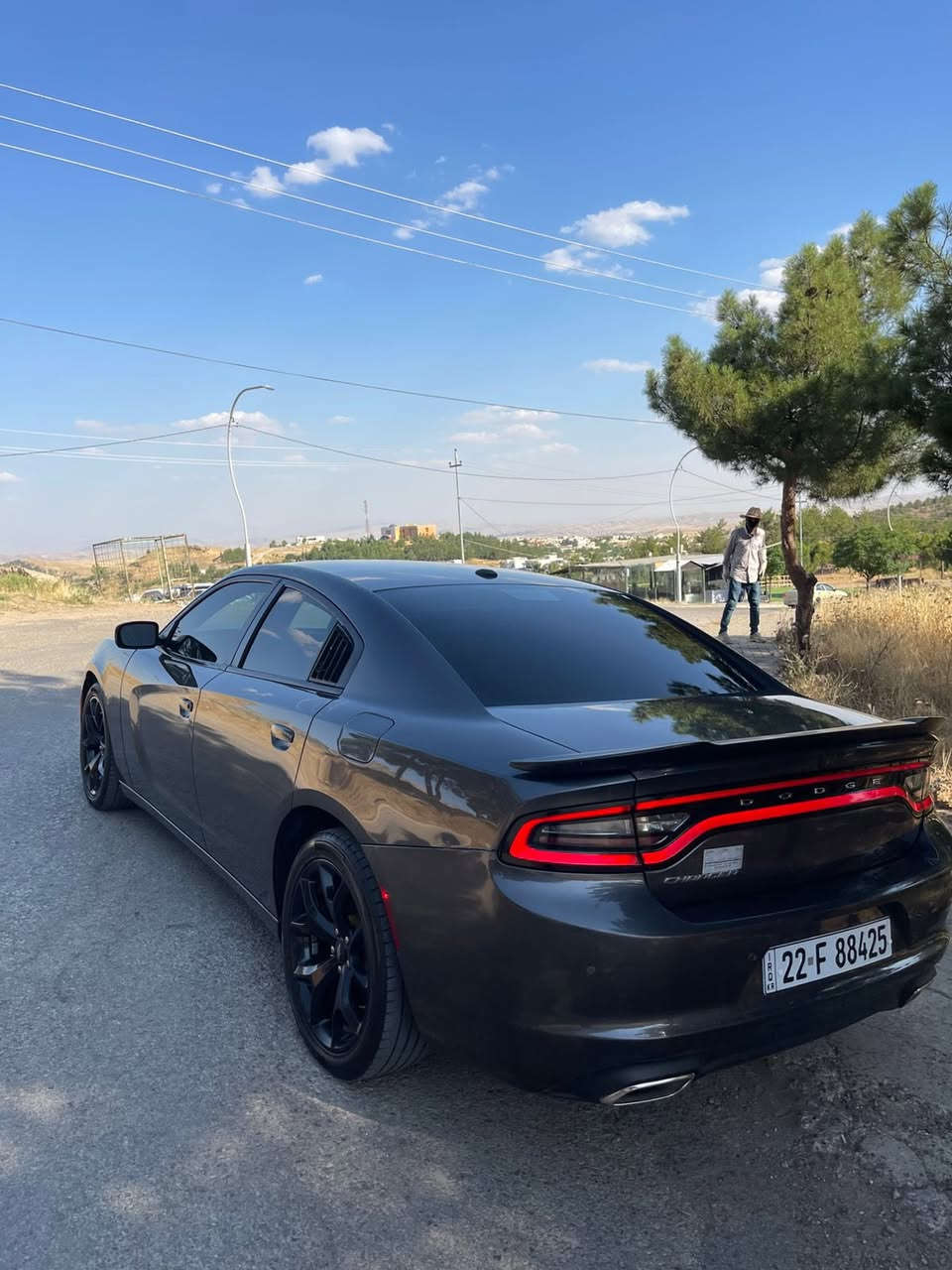 دوج جارجةر موديل 2021
سيارة فقط جاملغ صبخ بدون دواخل 
مواصفات SXT PLAS 
فول مواصفات بس بدون فتحة 
كوشن جلد كوشن خزن
كوشن كهرباي
اربع كشانات حار و بارد 
ستيرن هيتر 
كوشن بارد و حار 
هيكل سيارة حيل حيل نضيف 
بدون تعديل بدون تخات 
سيارة مل بيت 
تحويل شرط 
كير محرك شرط 
ارباكات طاك 
ارباك دشبول و ستيرن سيستم 
و بولند بلادي يمي 
سعر 208$ شوية مجال 
مكان سيارة عقرة 
رقم تلفون واتساب فايبر 
***********
