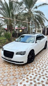 كرايسلر 300 • ٢٠٢٣ • ٧٢ ألف