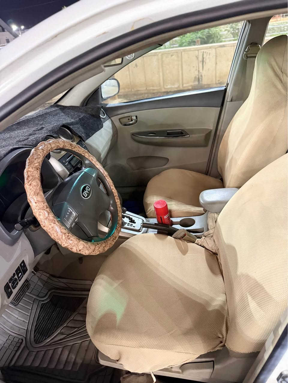 بي وايدي G3 موديل 2016رقم ميسان  سنويه جديده  هزه جديده مصفره غرامات تحويل بكل وقت بسمنه
فول مواصفات تحكم استيرن تنتنه كامل المواصفات 
السياره كفاله عامه لاضربه ولا تبديل ومكفوله من كلشي مكينه وكير ابلاد اوتو ماتيك برغي مامفتوح بيهن السياره حيل نضيفه حداده هسه شادهه تخم تاير تبريد تدفئه مانقصها شي السعر 47
المكان العماره 

‭0785 857 3113‬
متوفر واتساب عمارة, ميسان
