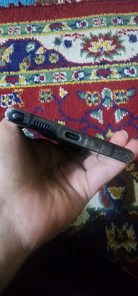 مبايل نوت 20 الترا ذاكره ٢٥٦ شرق اوسط 
ممبدل بي شي ابد ضرر بسيط بل ضهر يم الكامرات صفح مبين بل صوره سعر ٣٧٥ وبي مجال قليل *********** ما متواجد خاص
