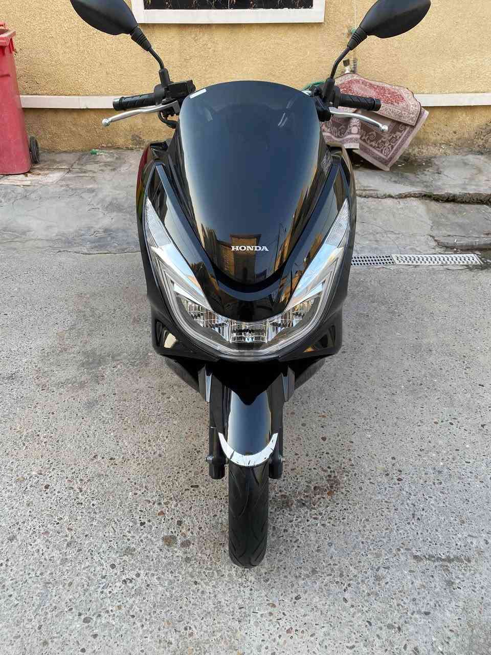 البيع بل نقد والتقصيط المريح ماستر رافدين فقط
يا اللة دراجة pcx جيل الثاني ياباني اصلي حجم المكينة 125 حرفA قطعة بل كارتون نضافة100/100 المسافة المقطوعة42الف حقيقي عدة الشركة مع كتلوك الشركة مكاني الغزالية  الشراي يتصل رجاء *********** يوجد توصيل
