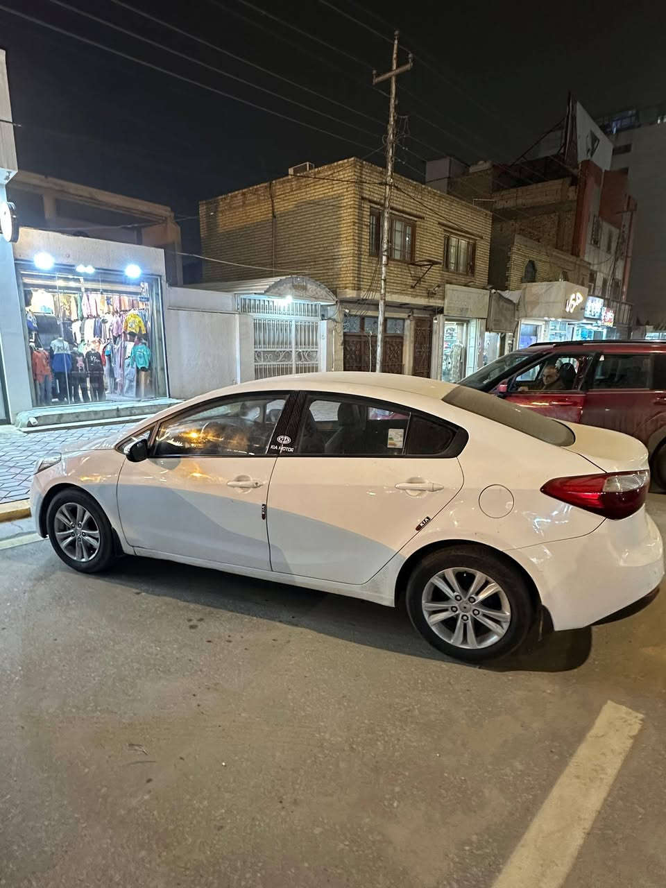 السلام عليكم ورحمة الله وبركاته سياره سيراتو موديل 2014 رقم اربيل الدولي الانكليزي السعر 118 وبي مجال السونار مرفق بالصور بيع او مراوس بسياره صني تحياتي ***********
