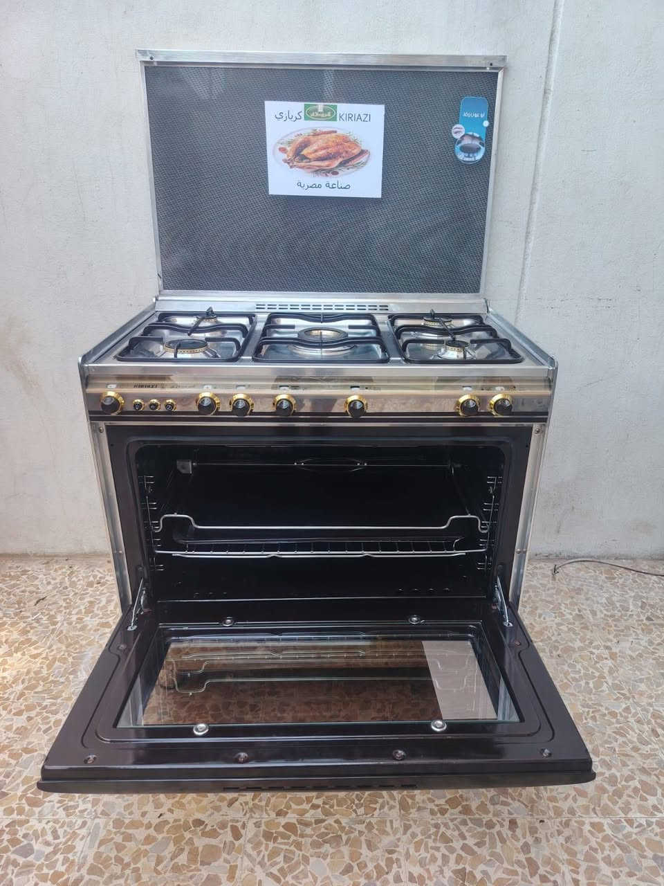 طباخ كريازي مصري مستعمل نظام بوري شغال فرن كلوب مقدحه شوايه كلو شغال نظافه 90 %جدا نظيف العنوان موصل جانب الأيمن للاستفسار
***********
***********
