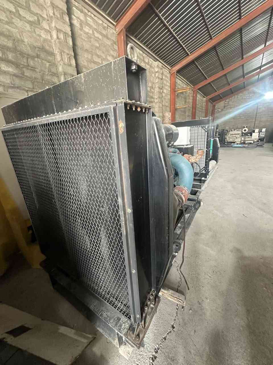 دايو 8بستم
400kva
اوربي 
تفحصه وتضربه حمل وتاخذها بل شرط 
العنوان اربيل صناعة الجنوبيه 
***********
