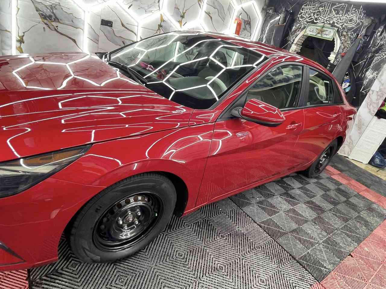 السلام عليكم النترا موديل 2021 حادث باب الصدر وجاملغ بارد بس الباب صبغ يعني قطعه وحده صبغ وبارد بلهلال كد اصبعين بدون ايرباك مواصفات شاشه دجتال متصله سايد بريك بصمه تدفئه كشنات رادرات امامي خلفي جانبي توقف ذاتي امامي خلفي ترحيب عند الاقتراب جنطه ذكيه عند الاقتراب تنفتح تخم تاير جديد باتري جديد مدوسمه كامله سياره كامله مابيهه نقص وبعد بيهه مواصفات بصمه تشغيل عن بعد السعر 158 وبيهه مجال بصيط الاستفسار *********** مكاني الشعب
