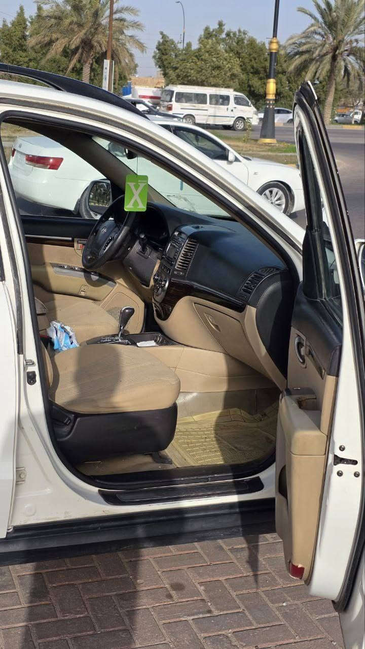 هونداي سنتافي 2012 خليجيه شركه عامه
محرك 6 سلندر 7 راكب
رقم بابل الدولي بأسمي سنويه وهزه وارقام كله جديد
سياره حلوه وجاهزه وترايها حلو
بيها صبغ جاملغ امامي جهه السايق ودور الجاملغ الخلفي جهه الصدر والباقي مكفول
السعر 138 وبيها مجال بسيط
للاستفسار ***********
مكان السياره كربلاء 
غير متواجد على النت
