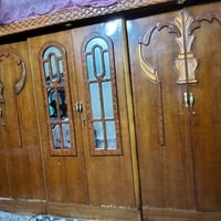 غرفه للبيع ب 350 وبيها مجال استفسار الرقم 07828643494