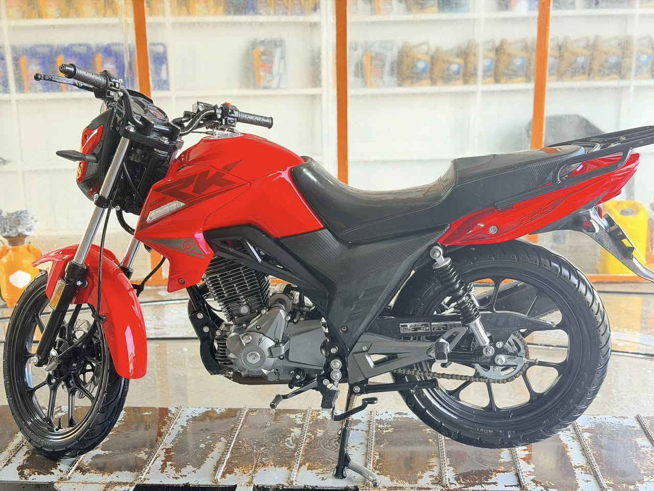 ار كي مرقم او مماشيه اهواي بس الااصحاب الدلفري لتفوتكم الدراجه نظيفه


**إذا كنت صاحب هذا الإعلان وتريد حذفه لأي سبب، رجاءا أرسل رسالة إلى الدعم الفني**