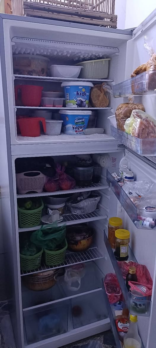 للبيع ثلاجه حجم كبير ومجمده حجم 16 قدم مكان بغداد كماليه 
***********

