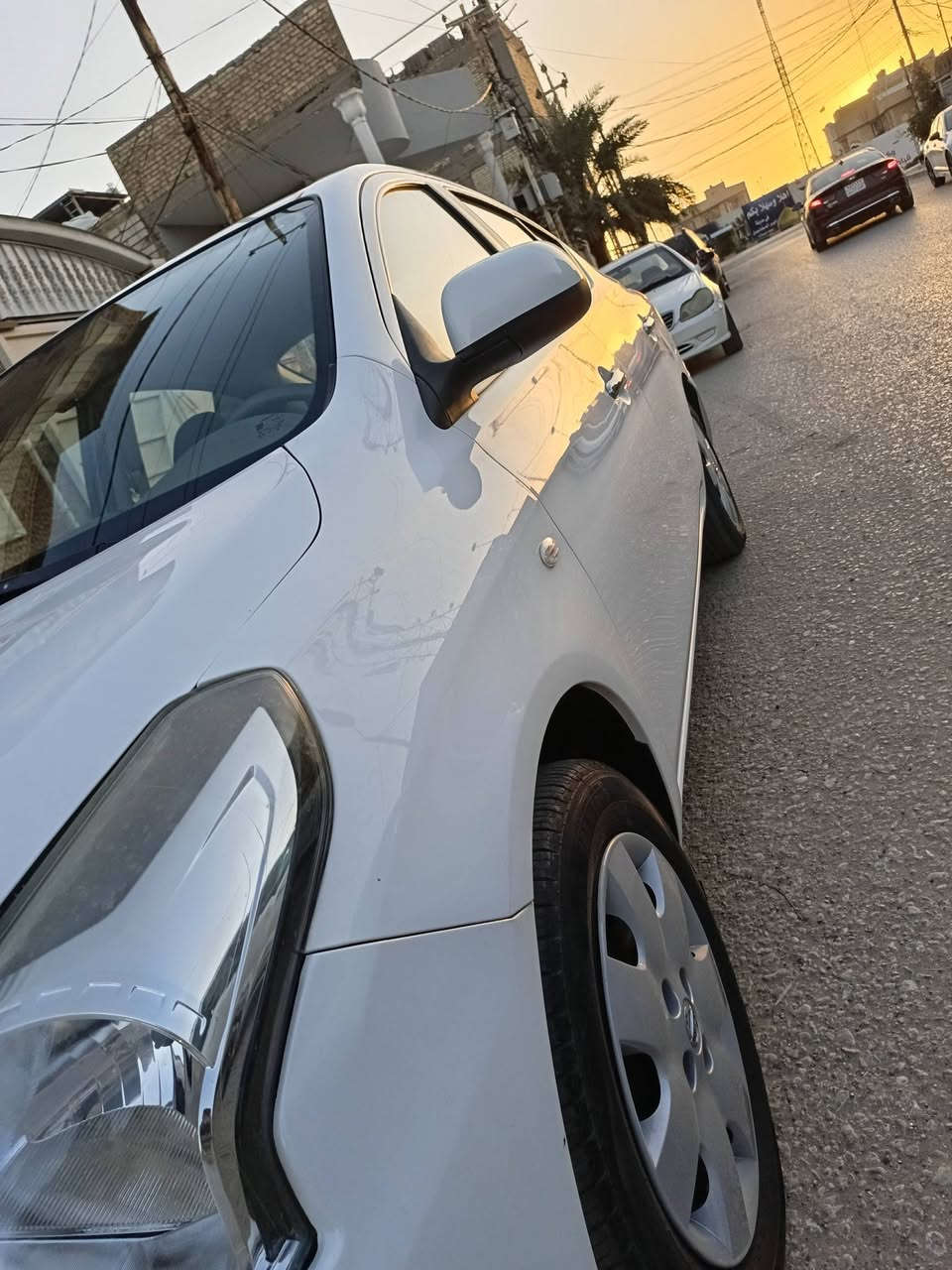 السلام عليكم البيع نيسان صني موديل 2021 رقم اربيل سياره جاهزه مكينه كير حداديه تخم  سياره مكفوله كفاله عامه ماشيه 64 السعر 113 وبيه مجال الطيبين الهاتف ***********
