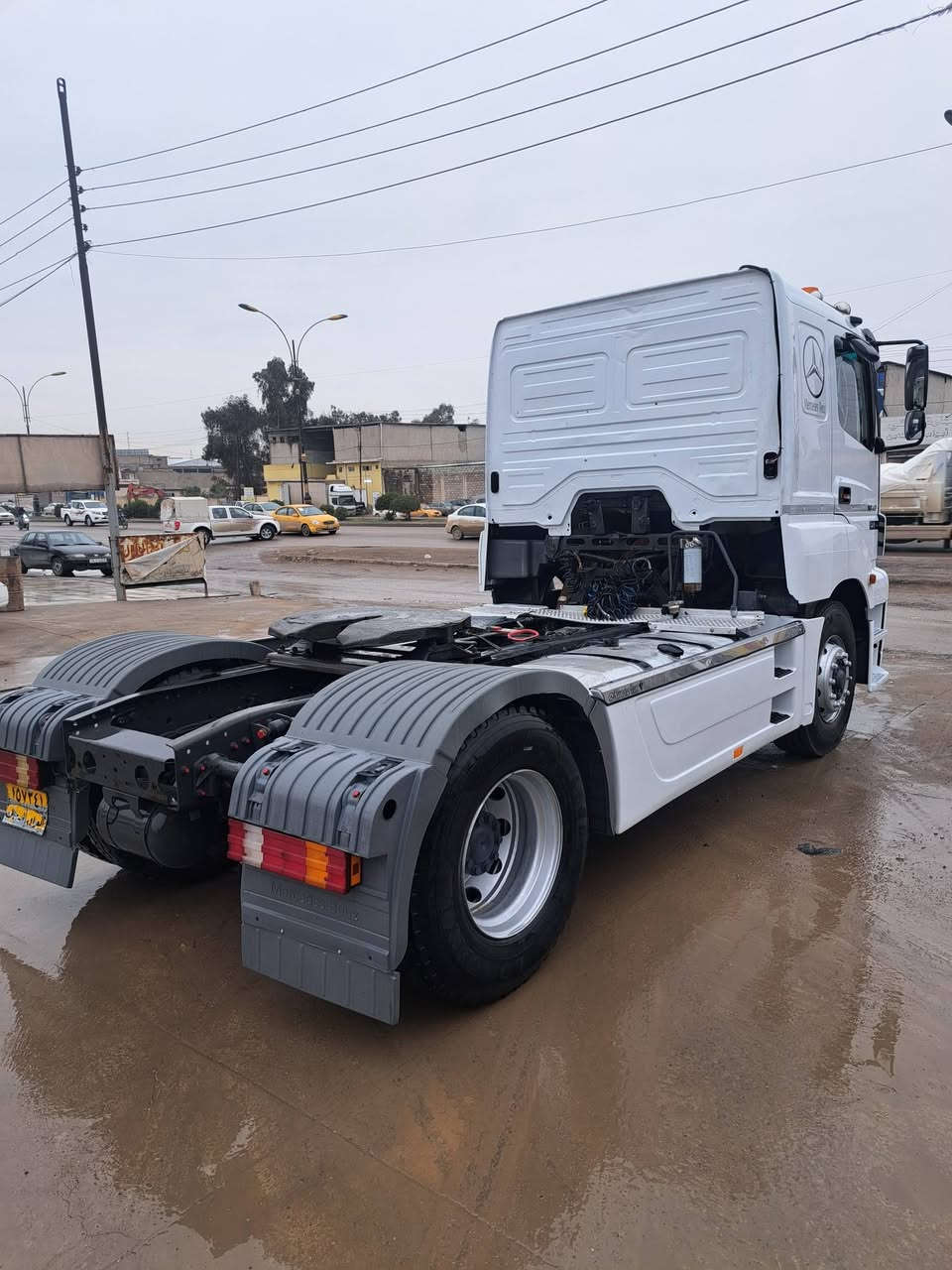 السلام عليكم اكسور للبيع بس راس موديل 2007 حجم 1840 مثبت فلات رقم اربيل سنويه صاقطه 20020 شرط التحويل مباشر كير عادي سبلت شغال محرك كير اكسن شاصي صبغ شرط تخم تاير جديد السعر 160 وبيها شويه مجال العنوان موصل جانب الايسر للستفسار اكثر الرقم الهاتف /// كورك *********** /// اسيا ***********
