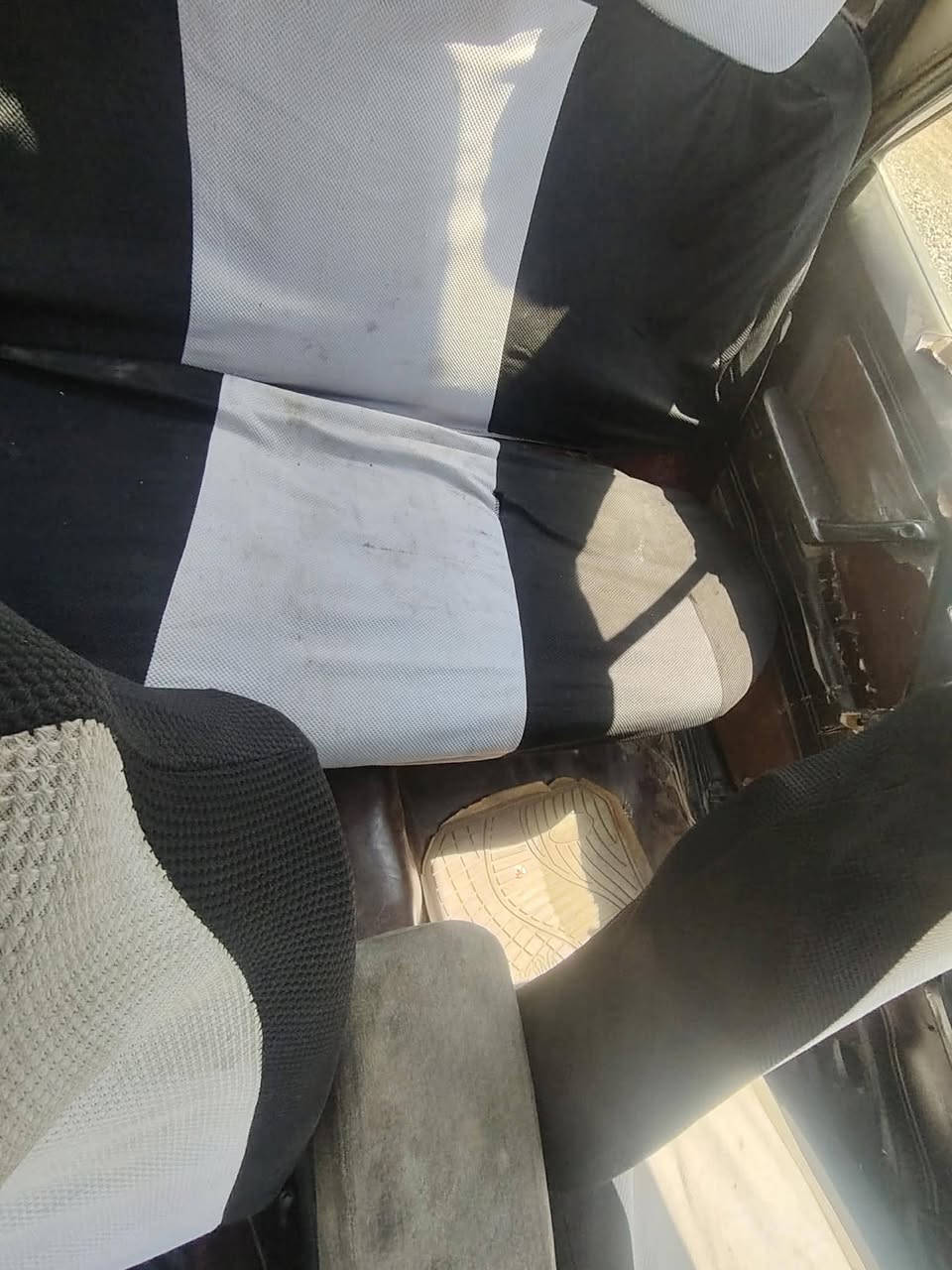 السلام عليكم سوبر موديل ٨٥ رقم فحص وكاله وتحويل شرك مراوس وبيع ترهم السعر ١٦ ورقه ***********
