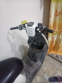 ماكس بوليس للبيع نوزل فقط هاي ضربات بيه السعر 600 وبيه مجال 0772056047...