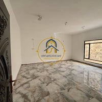 منزل تجاري • البراضعية • ٥ غرف