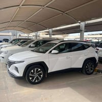 للبيع سياره توسان وارد خليجي تحكمات ستيرن مانع انزلاق بصمه تشغيل عن بع...