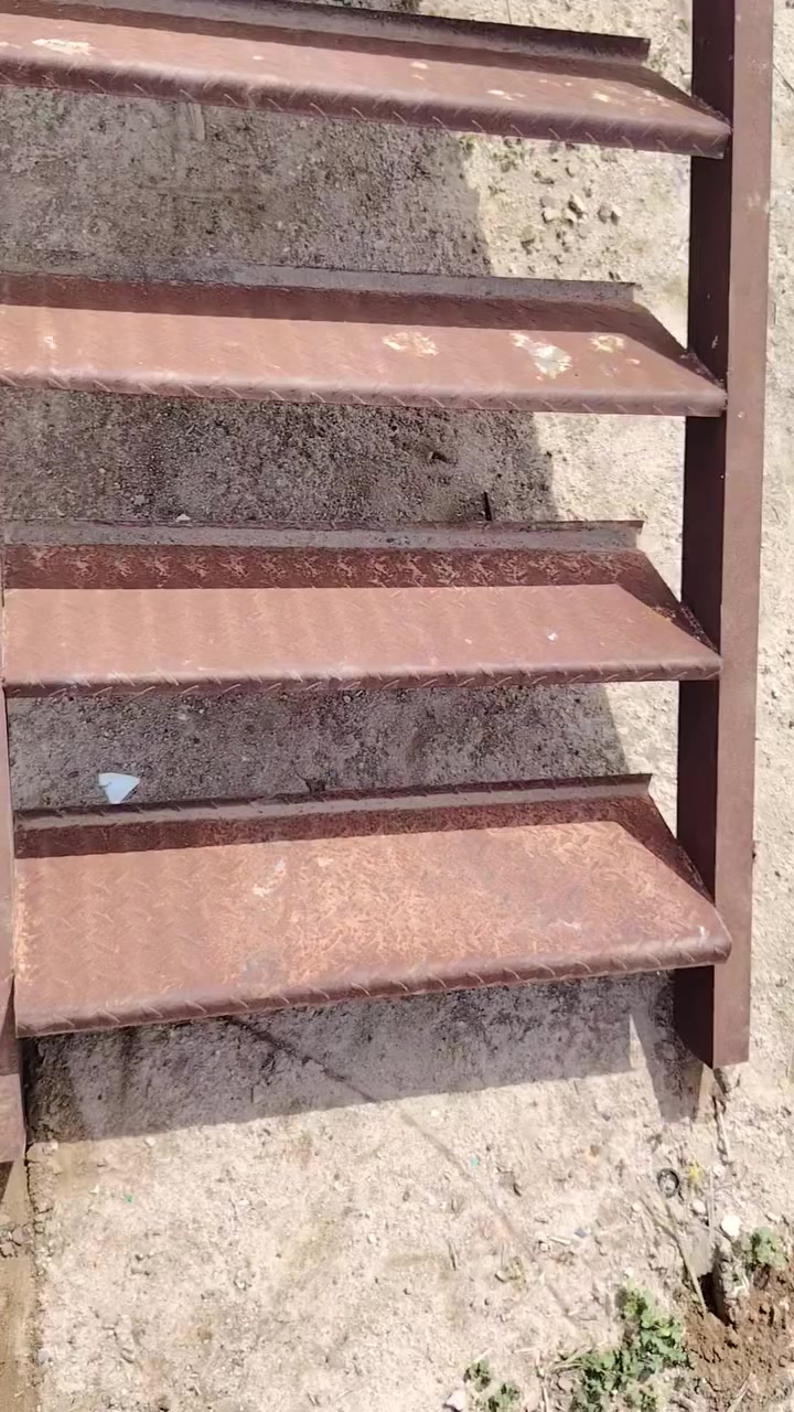 درج طول 5 متر وعرض متره للبيع مكاني كربلاء  السعر 100 وبيه مجال اتصل ***********
