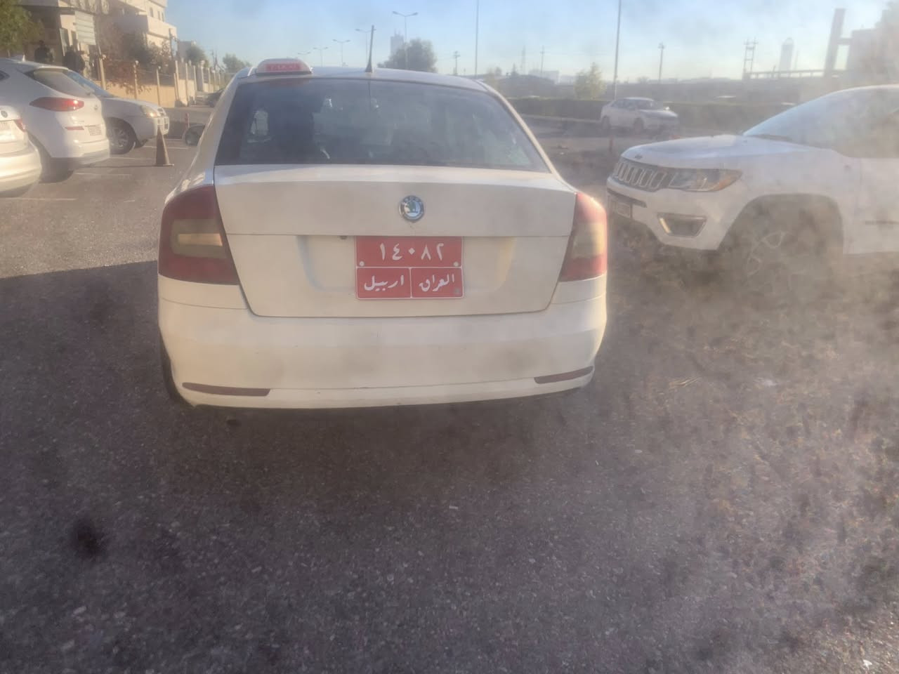 سکۆدە 2013  مکینە 16 بەشەرت گیر حادی  دوو بارجەی هییە بی زۆری زۆر خاوینە 
***********
