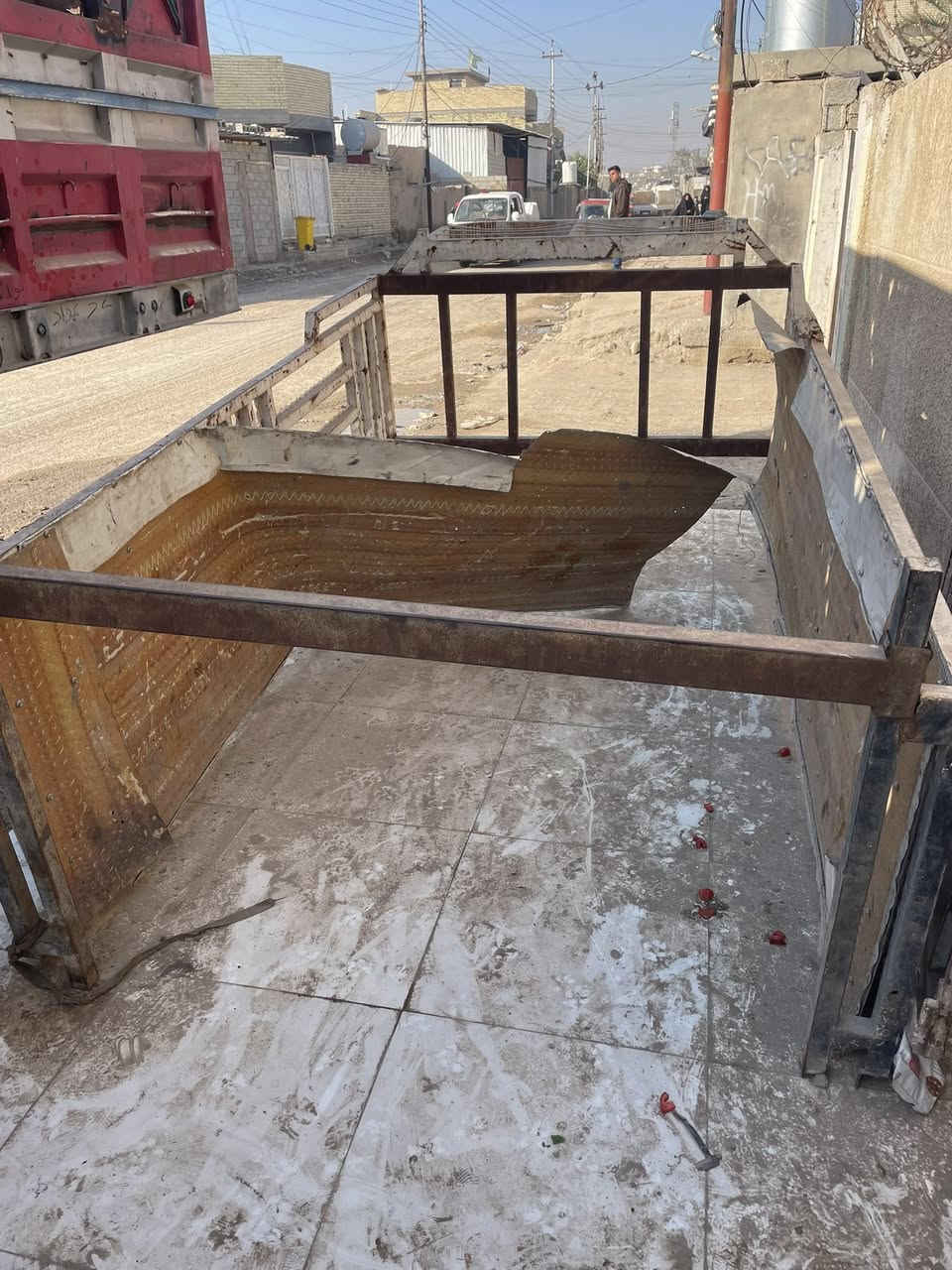 السلام عليكم شباب محجر دمعه للبيع قيم وخذ بليرضي الله مكان بغداد المعامل الحسينيه ***********
