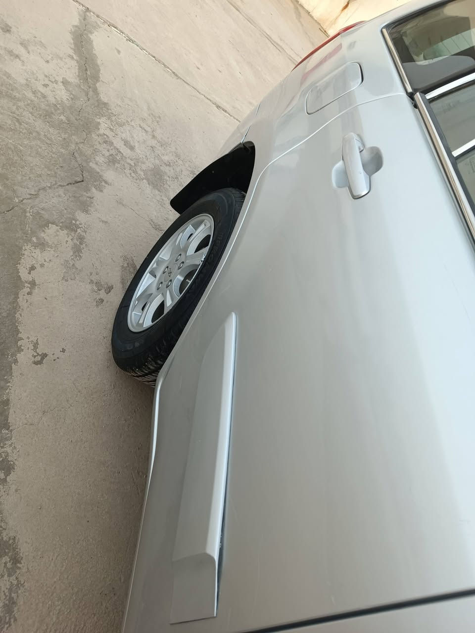 السلام عليكم 

تيكو 13 جديده لون رصاصي رقم بابل انكليزي مجدده لغاية 30,هزه جديده تحويل ثاني يوم 

كير كهربائي مكفول محرك حاويه جديد 
ماشيه 189 الف حقيقي 
سياره جاهزه مال جناي مكفوله من الضربه و التبديل و الخياس و الصبغ عده مكانات بسيطه 

*********** عنوان بابل 

ا
